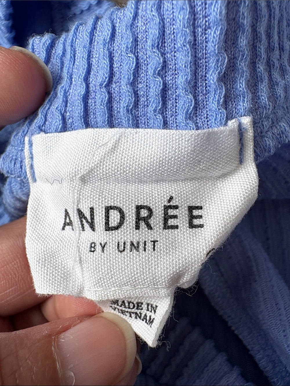 ANDREE BY UNIT Light Periwinkle V-Neck A-Line Tank - Picture 2 of 3